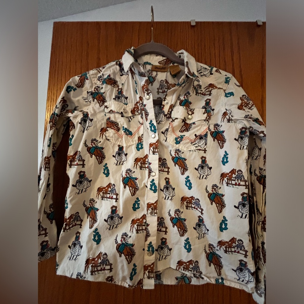 Girls wrangler button down shirt